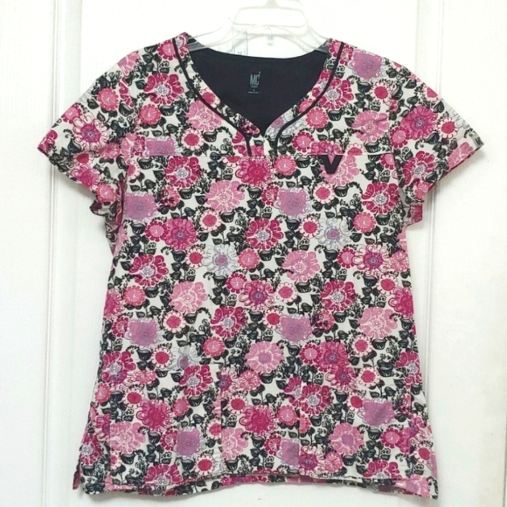 Med Couture Pink Floral Medical Nursing Scrub Top. Size Large